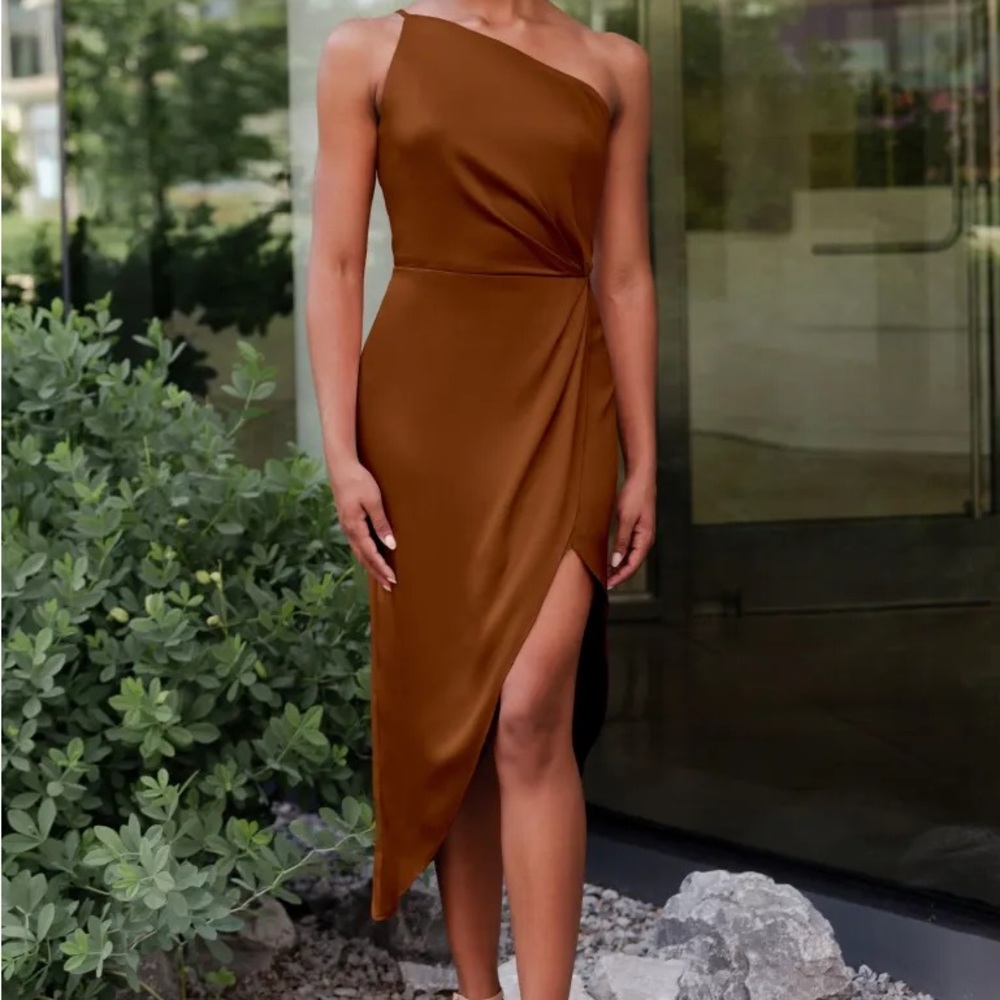 Jenny Yoo - Calla
Style: 221107